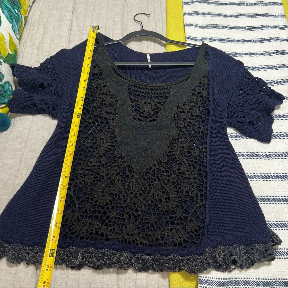 Oversized Free People Crochet Short Sleeve Blouse Shirt Top Ruffle Black Blue XS - Picture 4 of 13